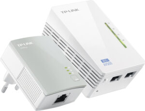 KIT ADAPTOR POWERLINE TP-LINK tehnologie AV, AV600, pana la 300Mbps, 2 porturi 10/100Mbps, wireless 300Mbps, compus din TL-WPA4220 & TL-PA4010 „TL-WPA4220KIT”