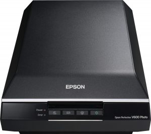 SCANNER EPSON Perfection V600 Photo, dimensiune A4, tip flatbed, viteza scanare: 25 s/pagina color 600dpi, 11s/pagina alb-negru, rezolutie optica 6400x9600dpi, senzor CCD, scanare film foto, interfata: USB 2.0. „B11B198033” (incl.TV 3.5RON)